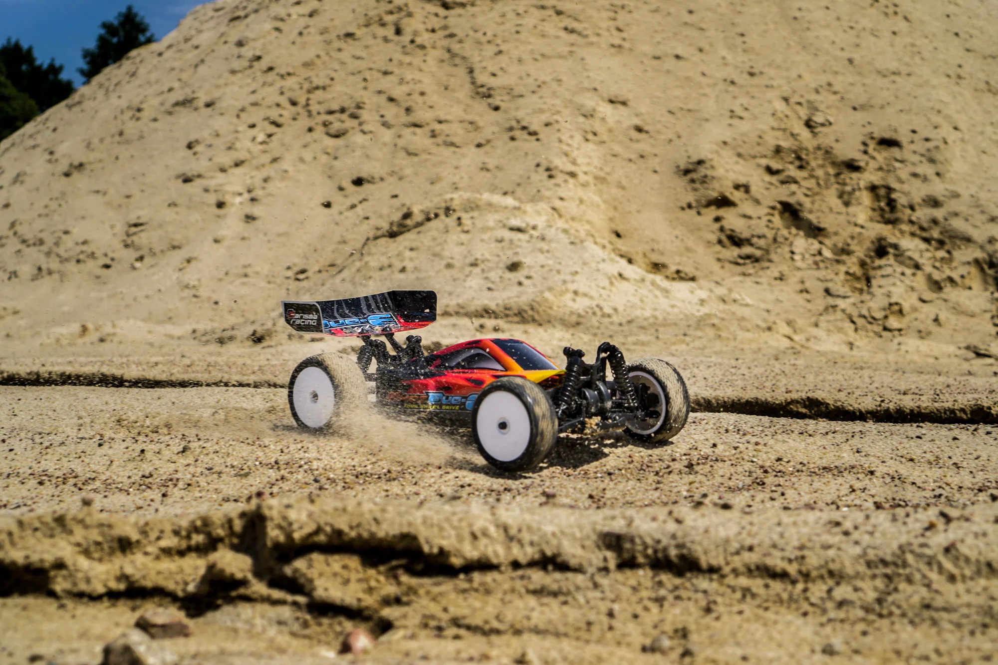 M40 BUG-E 1/10th 4WD RTR Race Buggy - Image 8