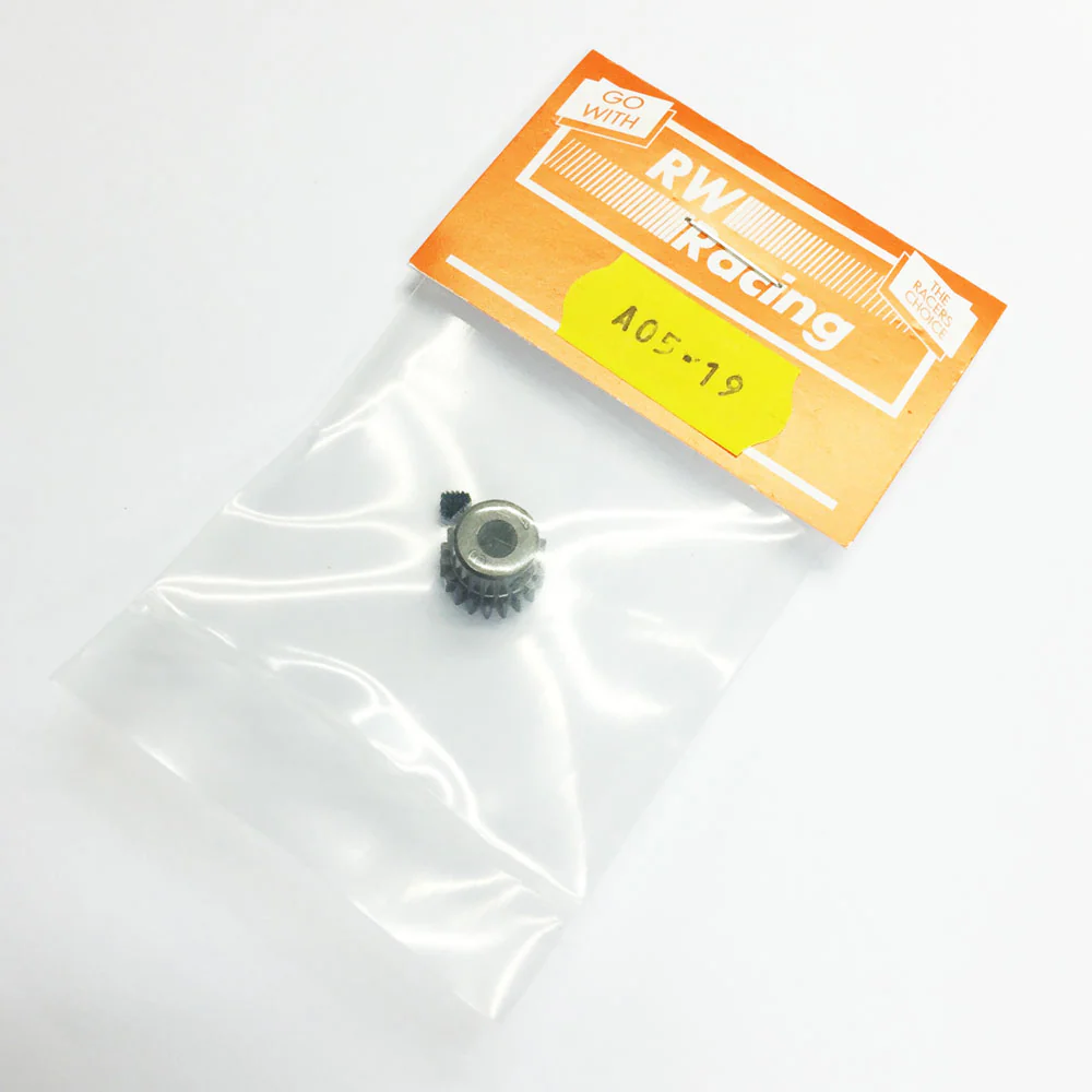 GT14 RW 05M 19T, 3MM SHAFT PINION FOR CARISMA